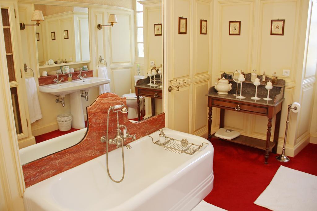 Bed and Breakfast Domaine Labattut Saint-Astier  Номер фото